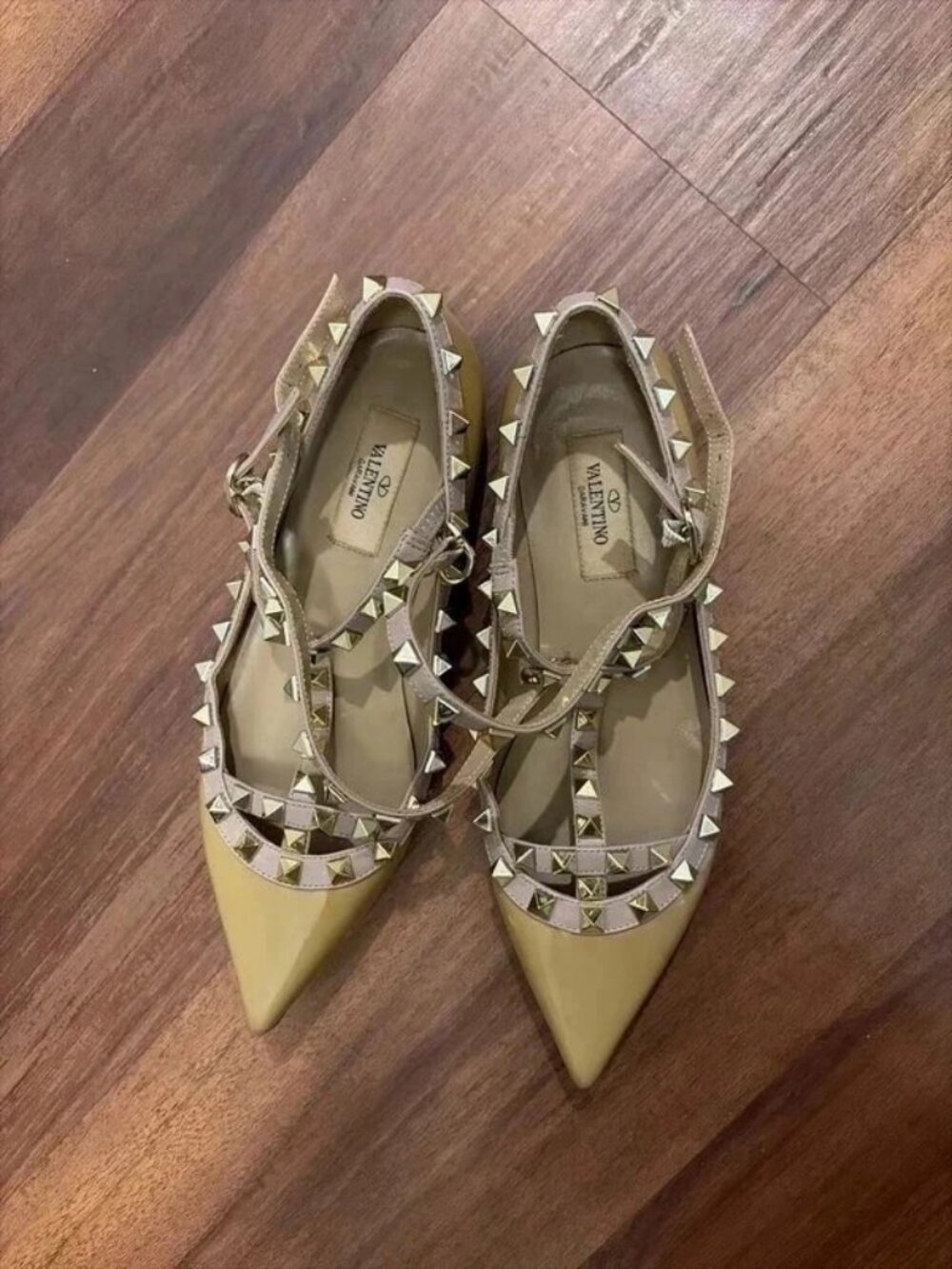 Authentic Valentino Garavani Nude Rockstud Caged Ballet Flats, Size 7